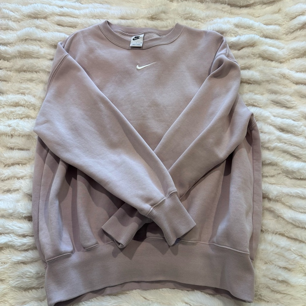 Nike Women’s Crewneck Sweatshirt